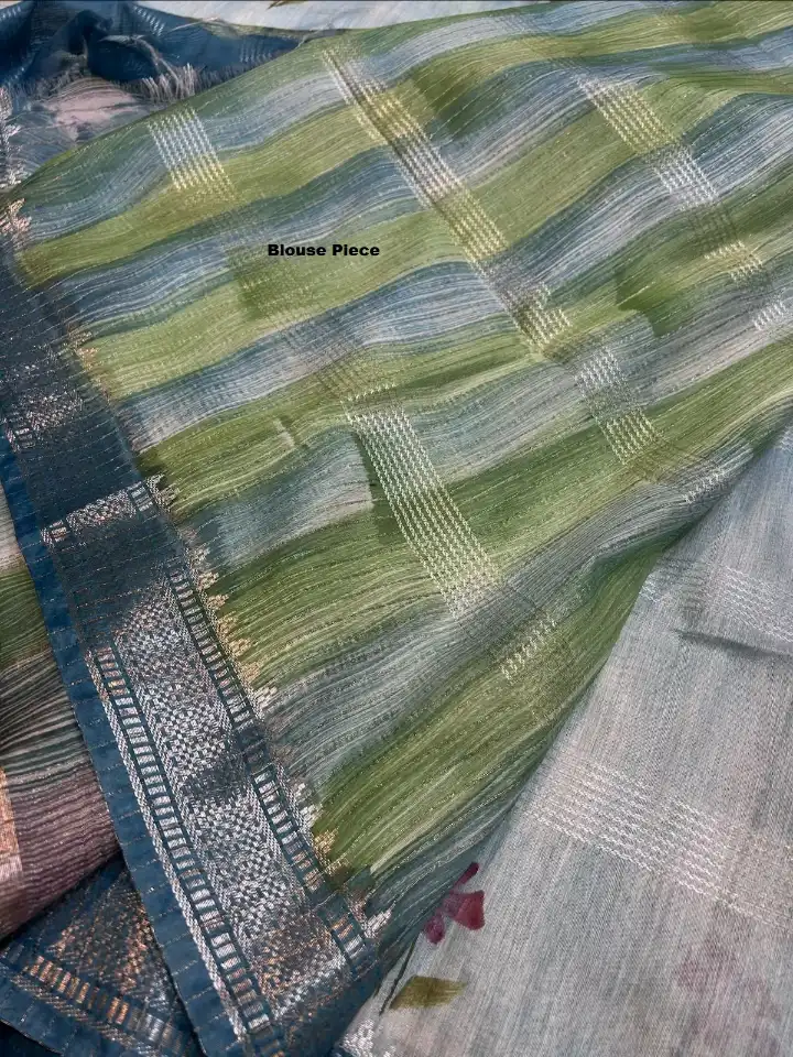 Tashar Soft Silk Saree With Blouse Piece. - Image 3