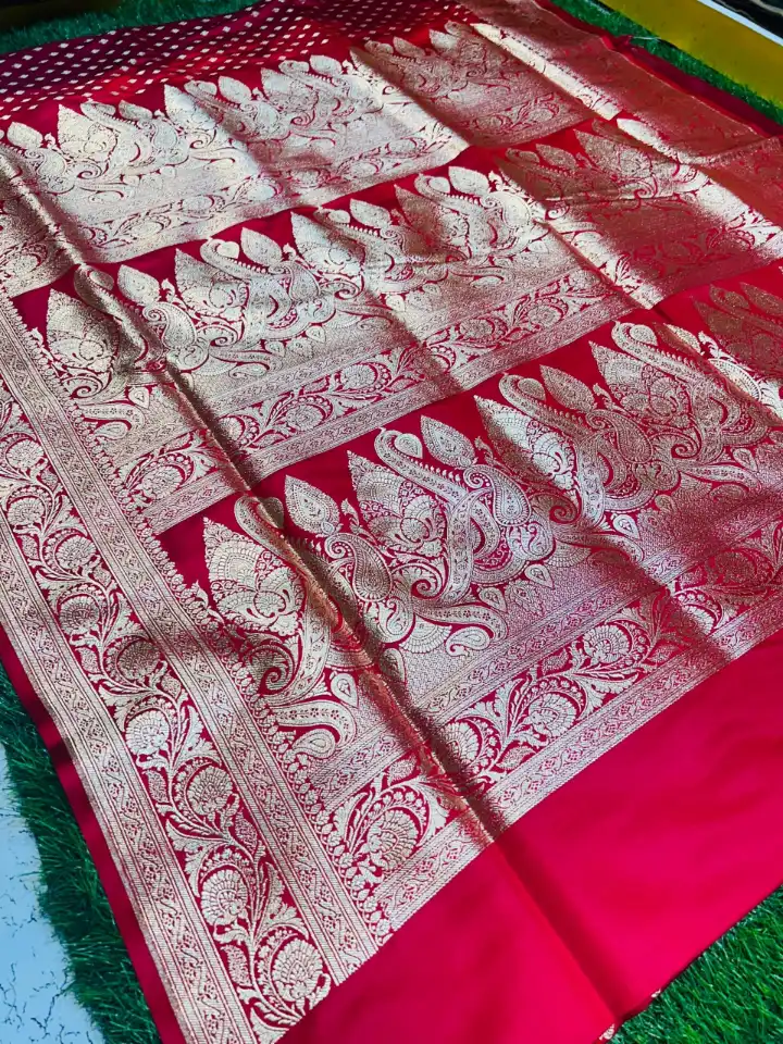 Soft quality Banarasee Silk Saree With Blouse Piece. - Image 4
