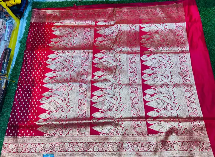 Soft quality Banarasee Silk Saree With Blouse Piece. - Image 2