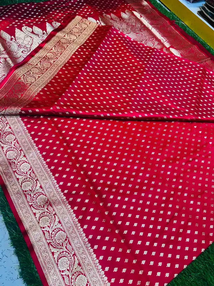 Soft quality Banarasee Silk Saree With Blouse Piece.
