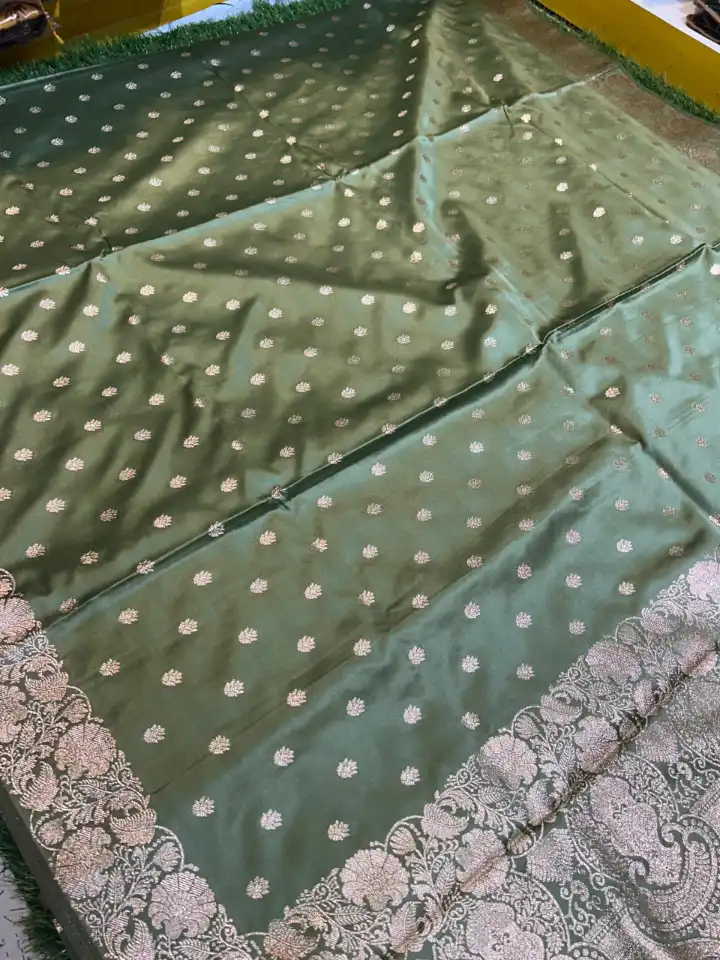 premium quality Mashru silk saree with open border & Blouse Piece. - Image 3