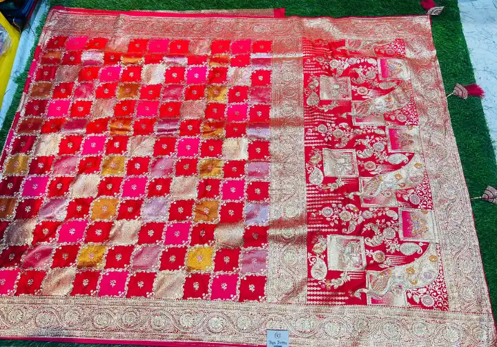 Premium quality Red colour Mashru banarasee Silk Saree With siroski works & Blouse Piece. - Image 2