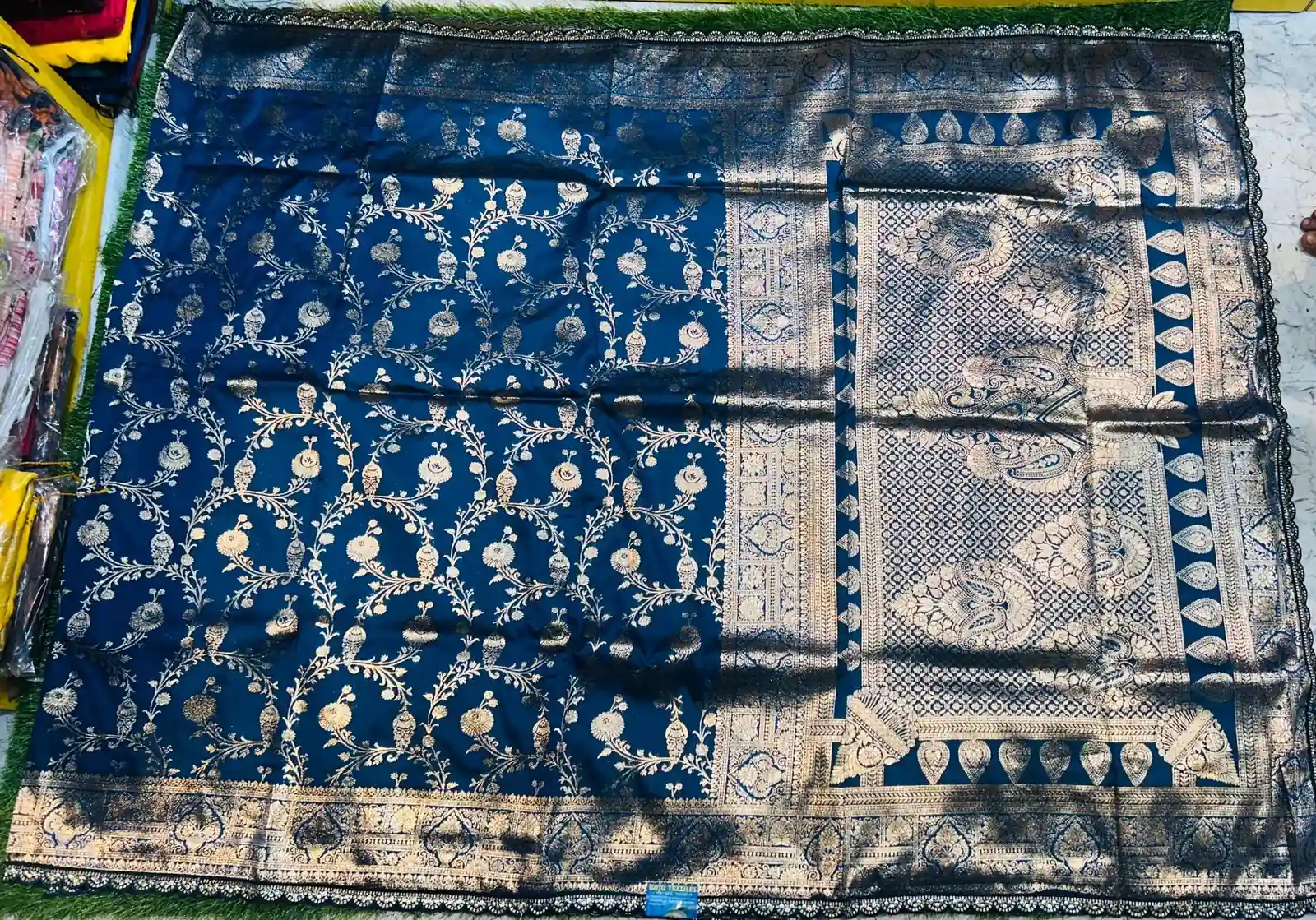 Soft quality silk saree with extra laid border & Blouse Piece. - Image 5
