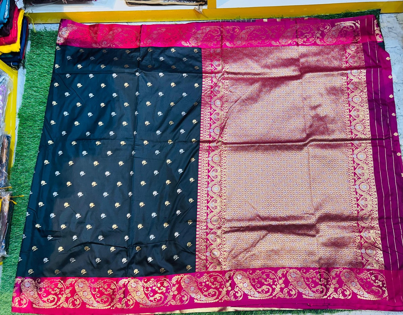 Premium quality Mashru Silk Saree in Black colour contrast open border & Blouse Piece. - Image 2