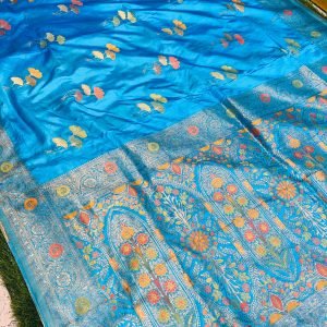 Premium quality Mashru Satin Silk Saree with Blouse Piece.