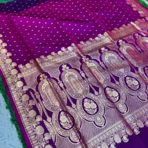 Premium quality Mashru Banarasee Silk Saree in violet colour With open border & Blouse Piece