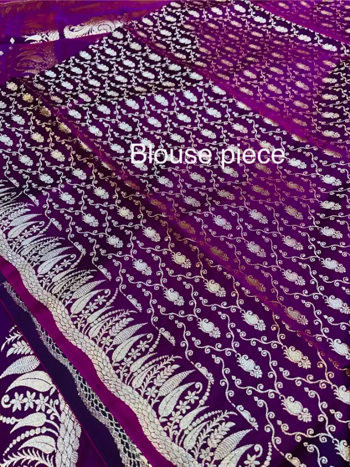 premium quality Mashru Banarasee Silk Saree in violet colour With open border & Blouse Piece. - Image 3
