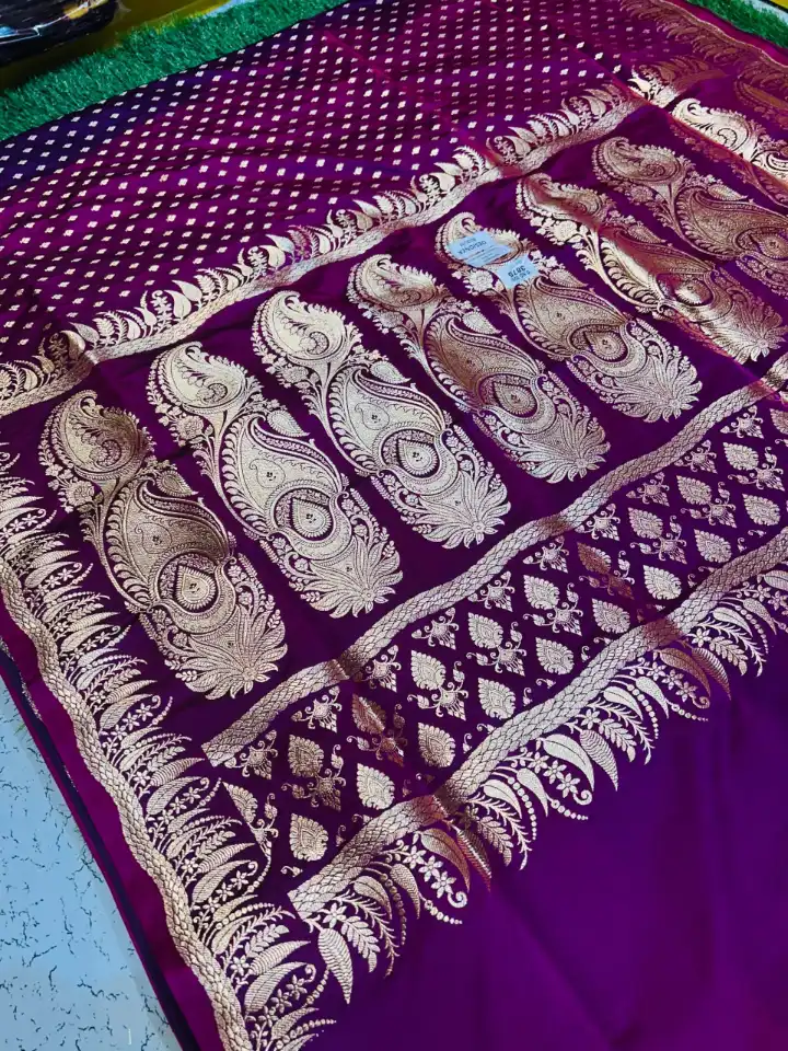 premium quality Mashru Banarasee Silk Saree in violet colour With open border & Blouse Piece.