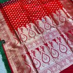 Mashru Banarasee Silk Saree in Red colour (patli) With Blouse Piece.