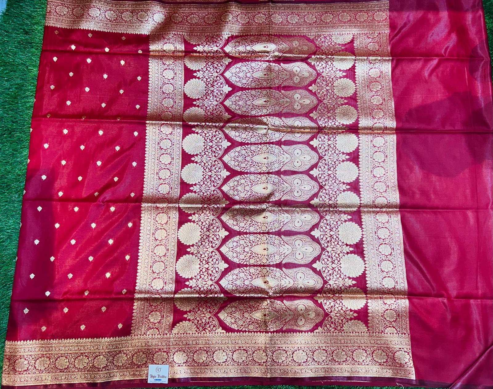 Mashru Banarasee Silk Saree in Marron colour With Blouse Piece. - Image 3