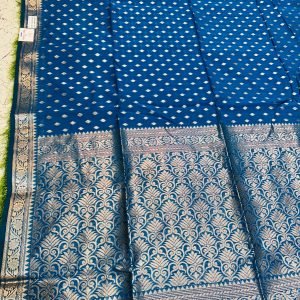 Soft quality Maheshwari Silk Saree With Blouse Piece.
