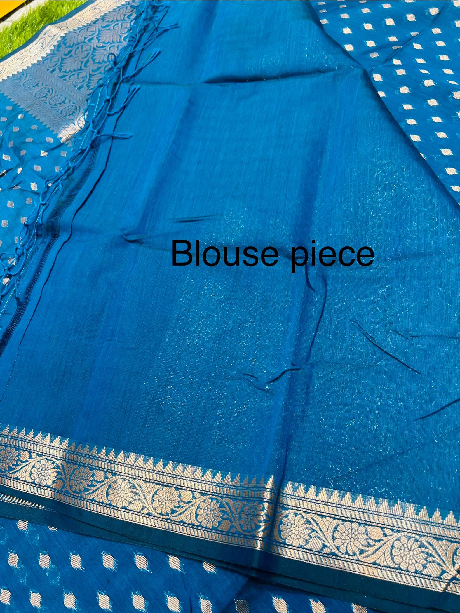 Soft quality Maheshwari Silk Saree With Blouse Piece. - Image 5