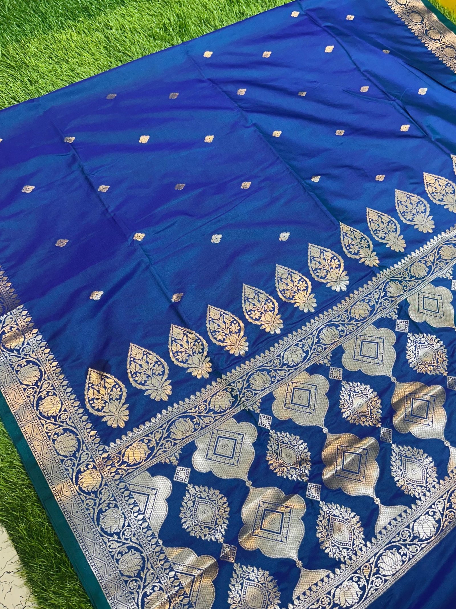 Soft Quality Samaya Silk Saree With Blouse Piece. - Image 3