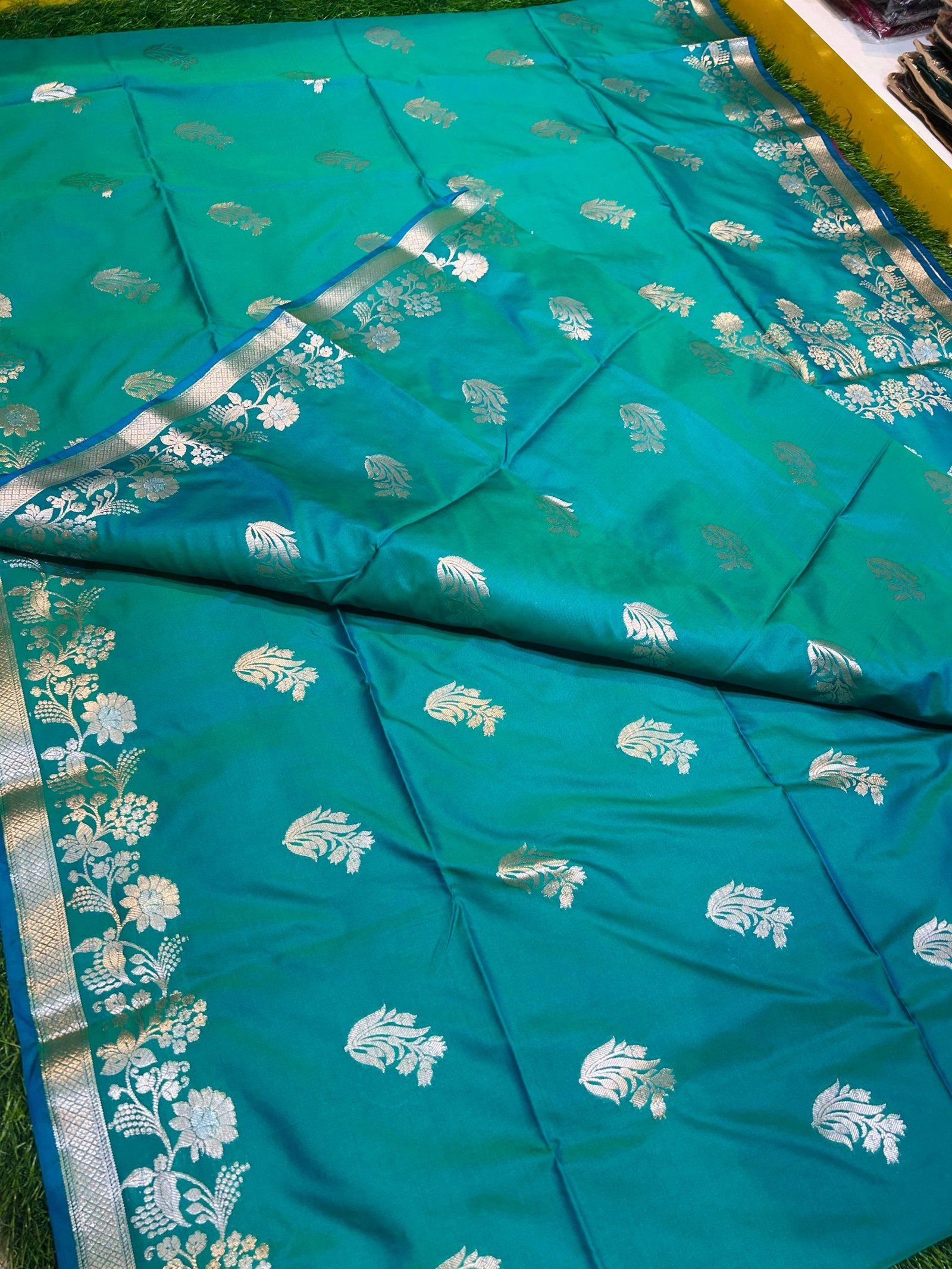 Soft Quality Samaya Silk Saree With Blouse Piece. - Image 6