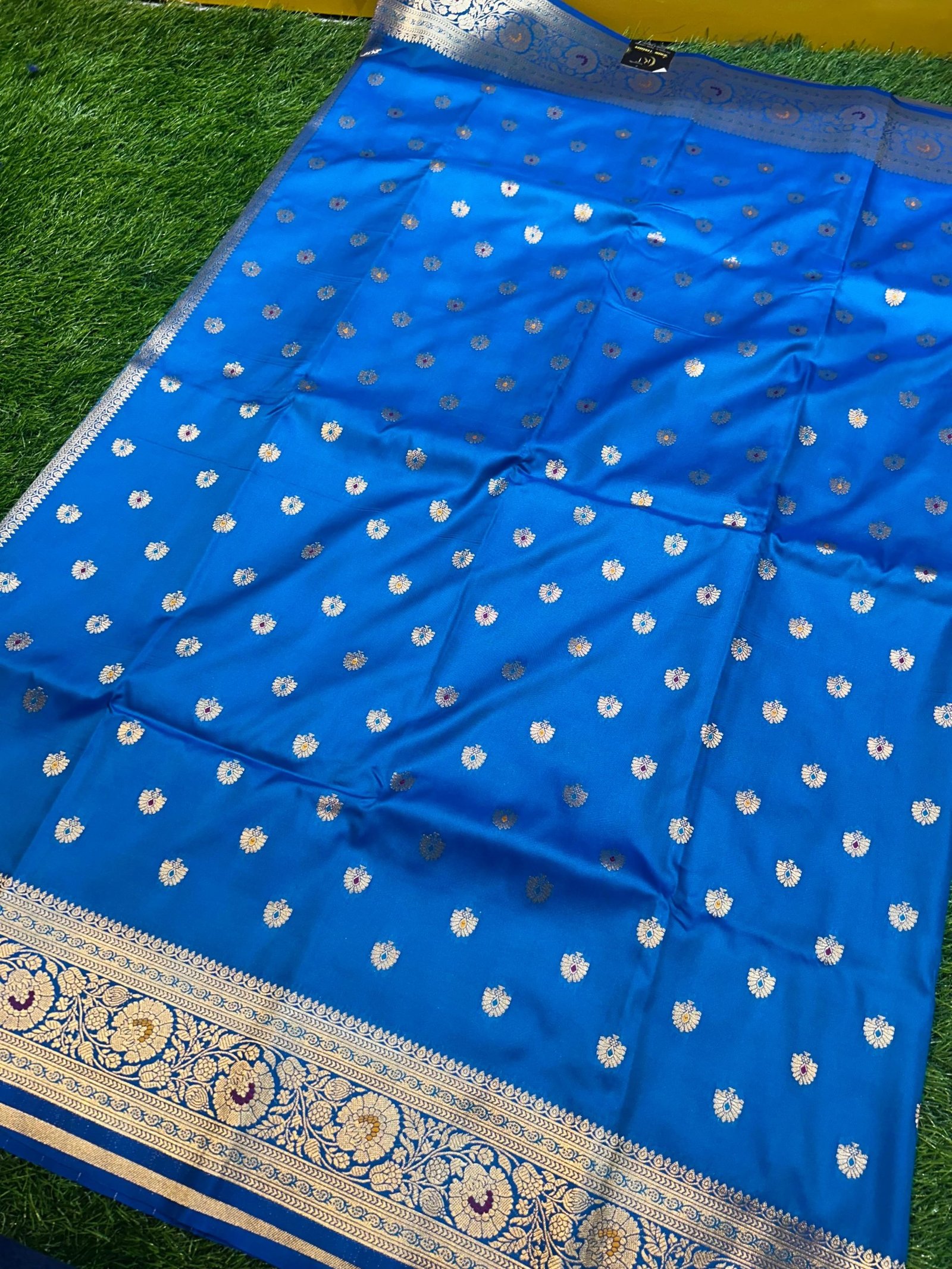 Soft quality Silk Saree With Blouse Piece.