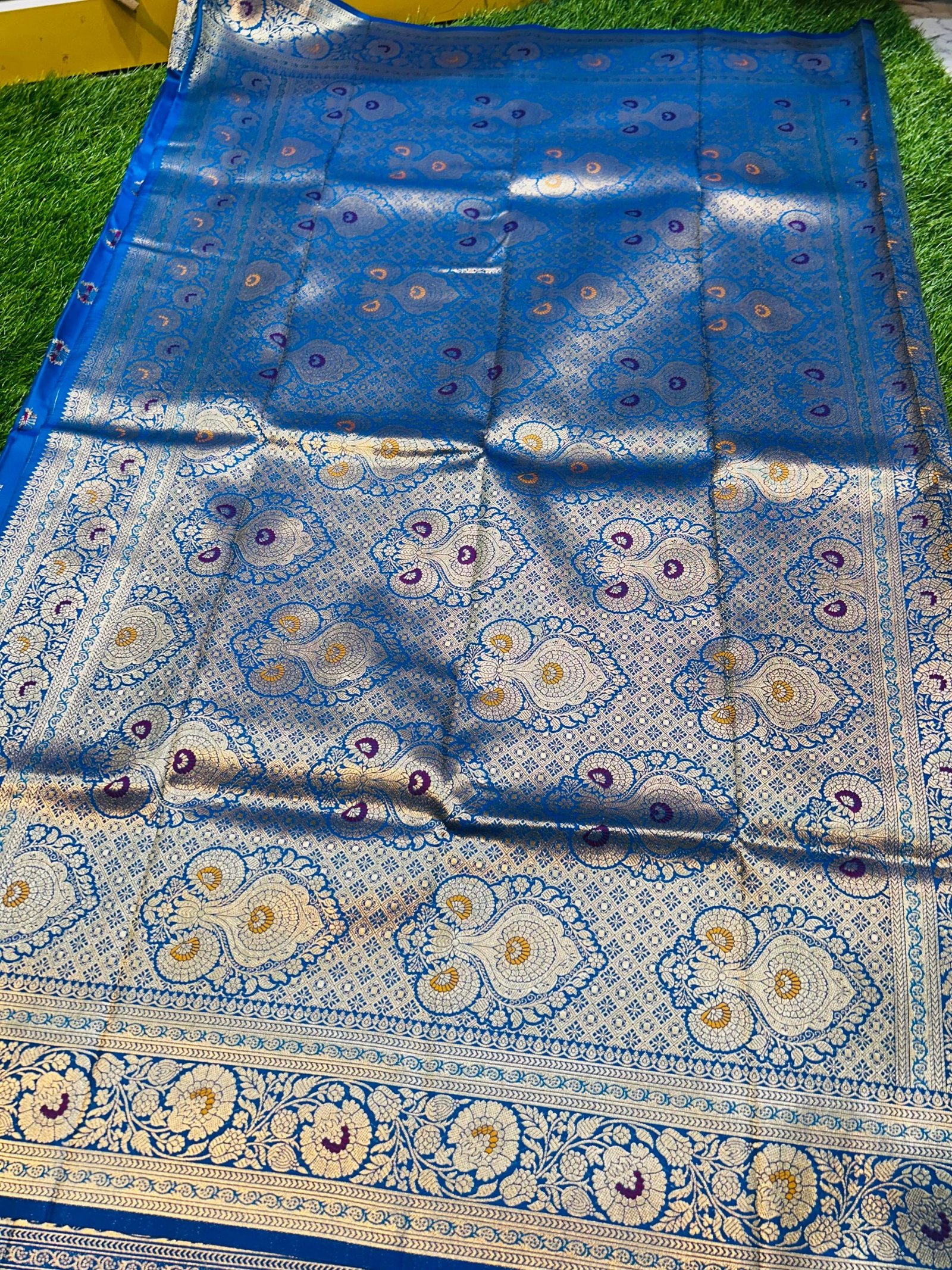 Soft quality Silk Saree With Blouse Piece. - Image 3