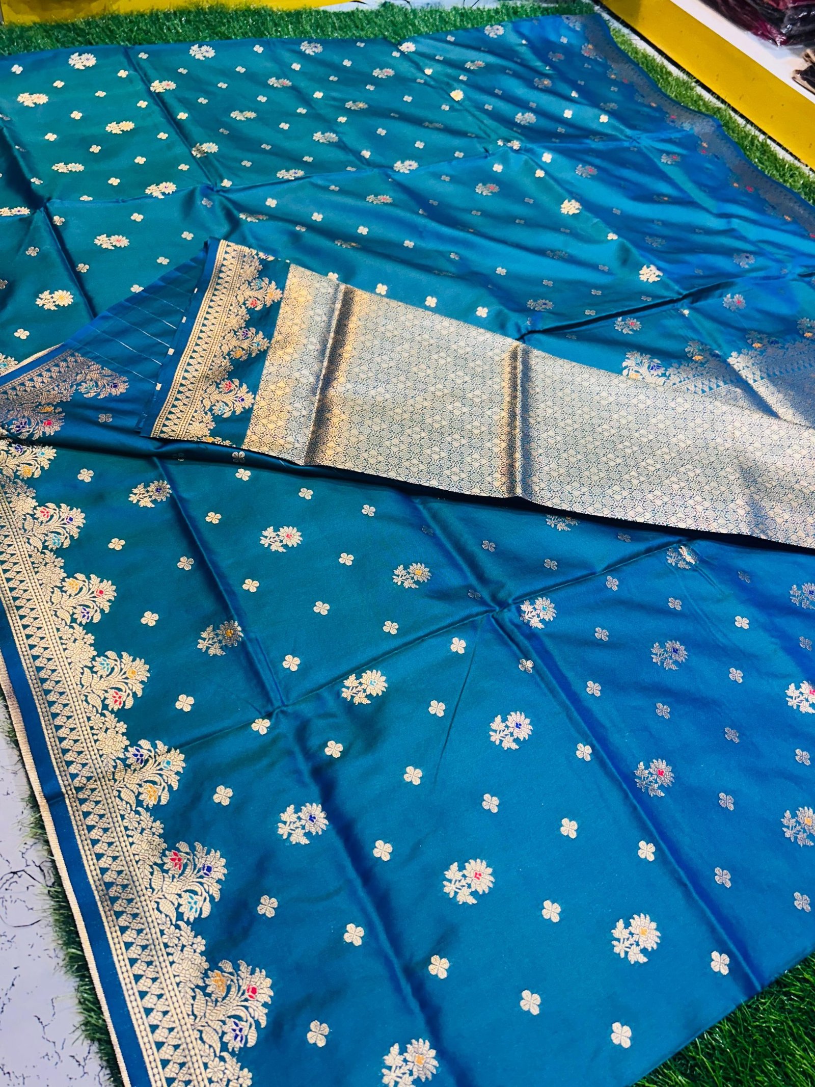 Soft quality Paithani Silk Saree in Rama Blue Colour with Blouse Piece. - Image 6