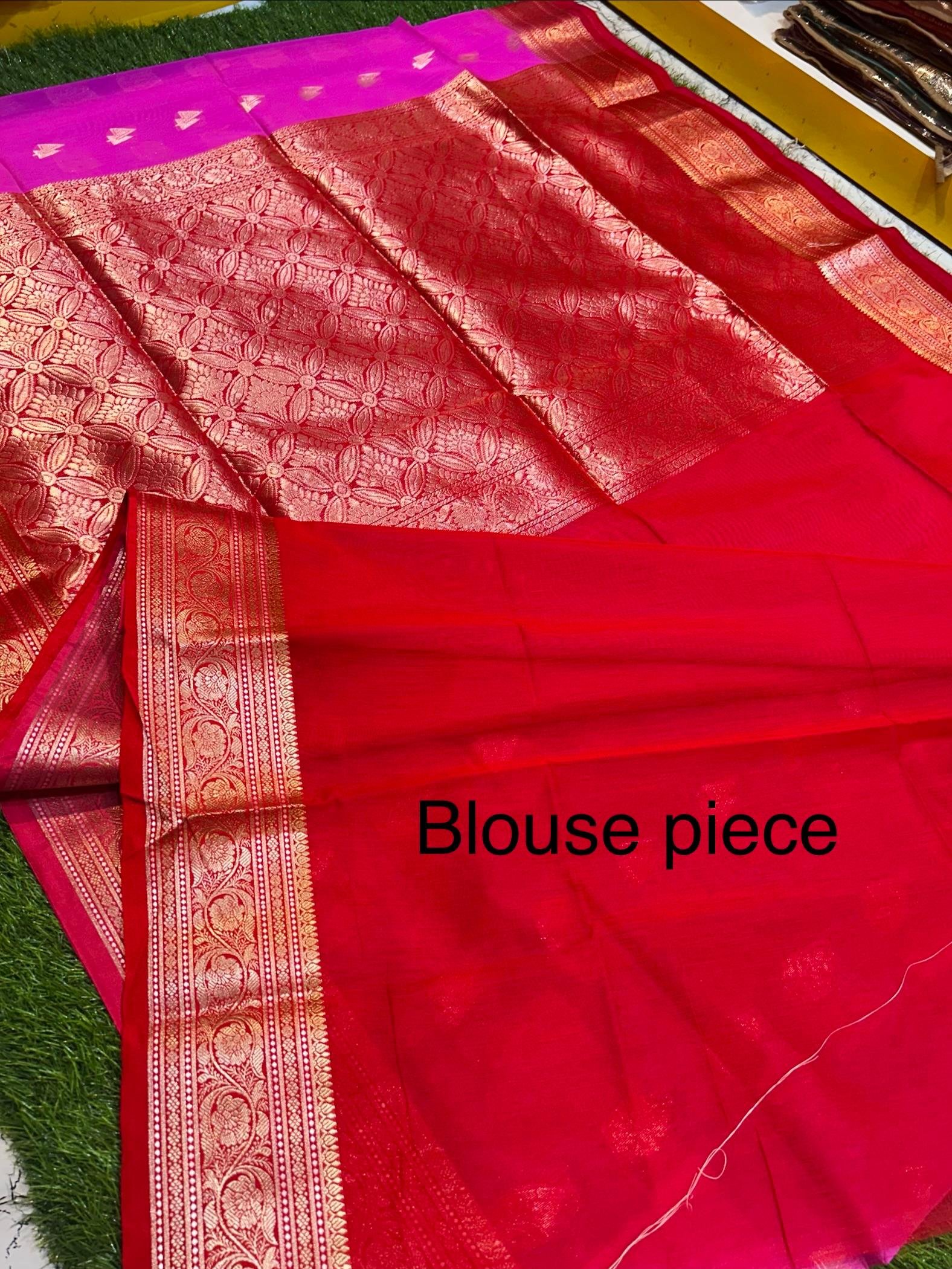 Soft quality Maheshwari Silk Saree With Contrast Border & Blouse Piece. - Image 7