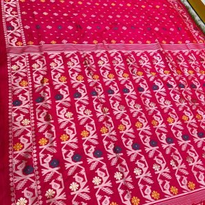 Soft quality Silk Saree in Jamdhani Works With Blouse Piece.