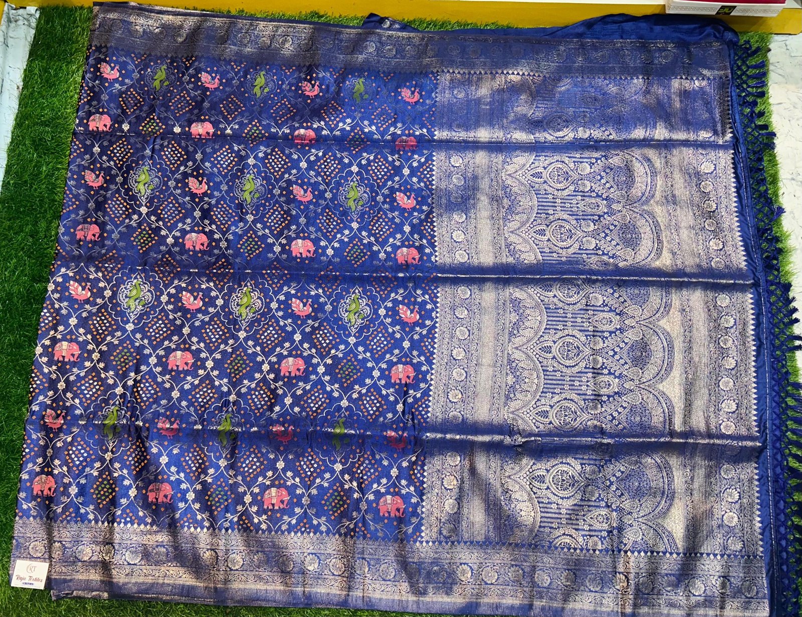 Premium quality Bandhej Silk Saree with Blouse Piece. - Image 2