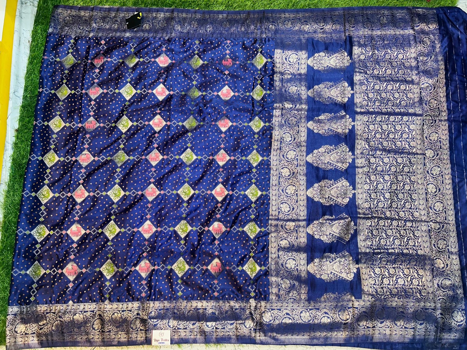 Premium quality Bandhej Silk Saree with Blouse Piece. - Image 2