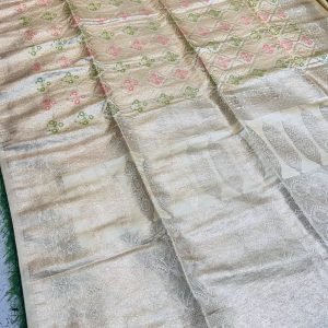 Premium quality Bandhej Silk Saree with Blouse Piece.