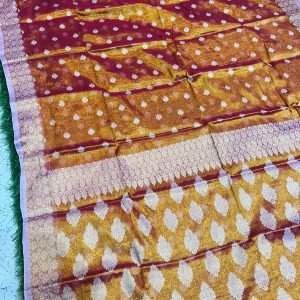 Premium quality Soft Tissue Handloom Saree with Blouse Piece.