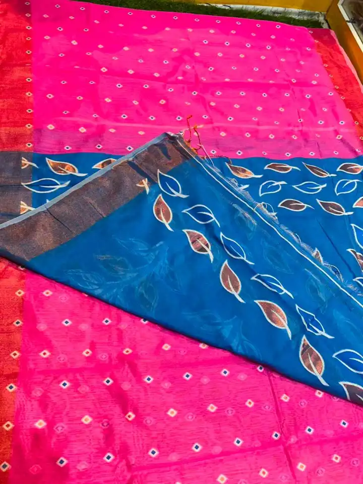 Premium quality Soft Handloom Saree with Contrast Border & Blouse Piece. - Image 5