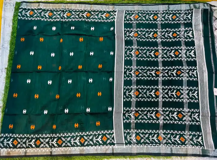 Soft quality Handloom Saree with Fabric Works & Blouse Piece. - Image 2