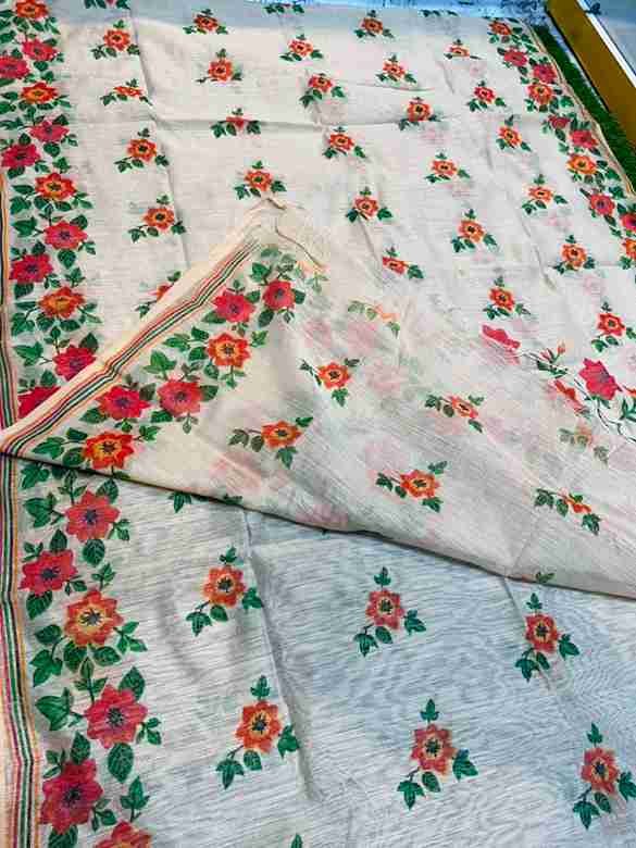Soft quality Handloom Saree in Prints Works with Blouse Piece. - Image 3