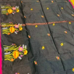 Soft quality Handloom Saree in Thread Works with Blouse Piece.