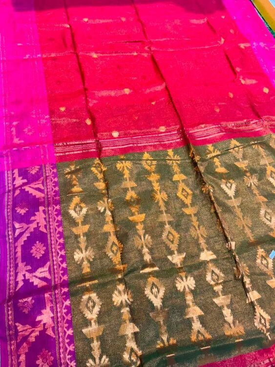 Premium quality Tissue Handloom Saree with contrast & Blouse Piece.
