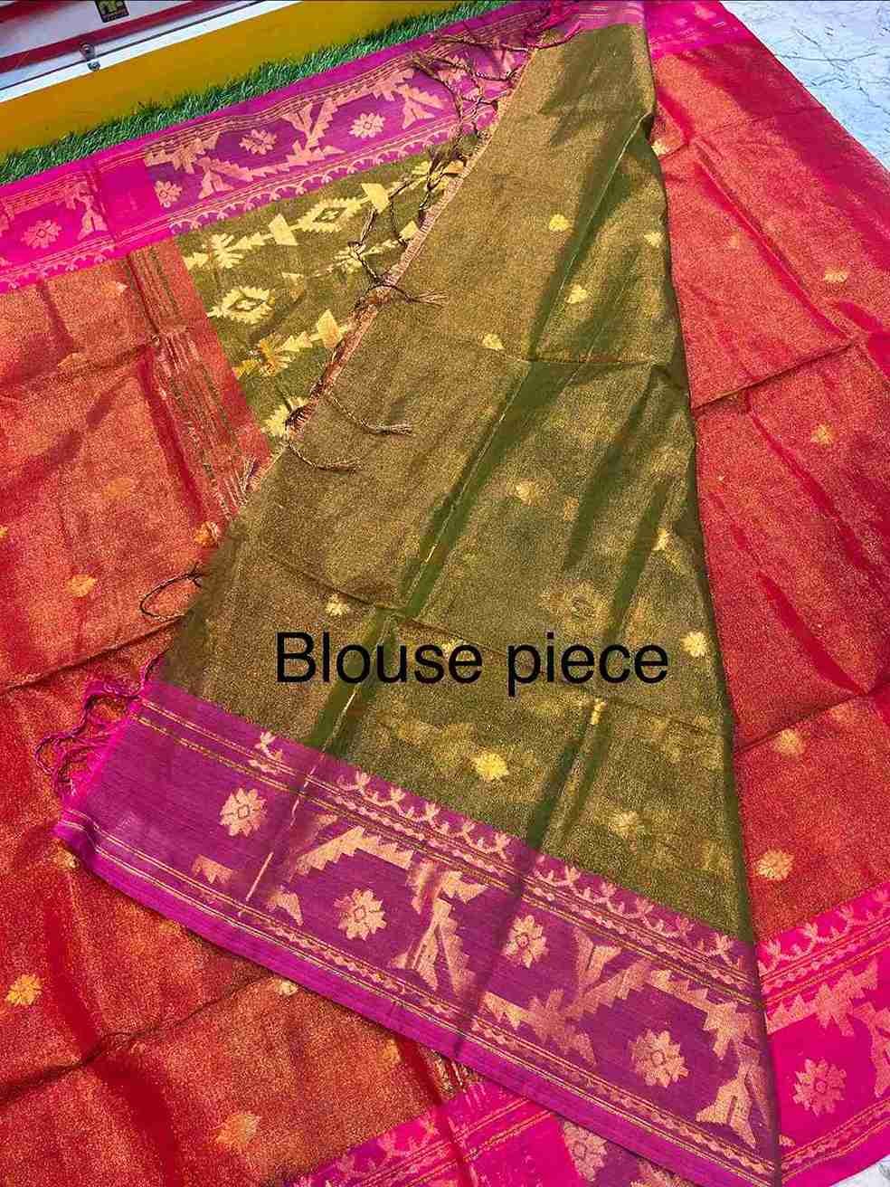 Premium quality Tissue Handloom Saree with contrast & Blouse Piece. - Image 4