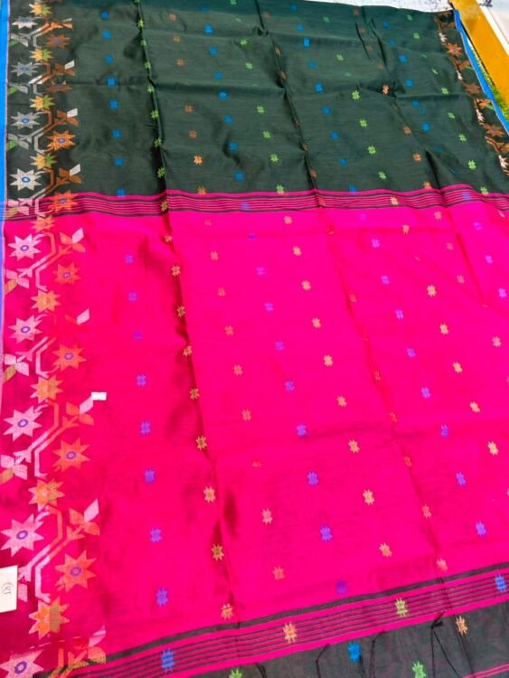 Soft quality Handloom Saree with contrast & Blouse Piece.