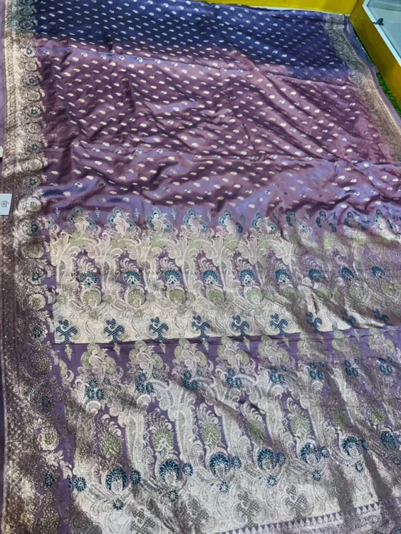 Premium quality Mashru Silk Saree With Jarkhan Stone Works & Blouse Piece.