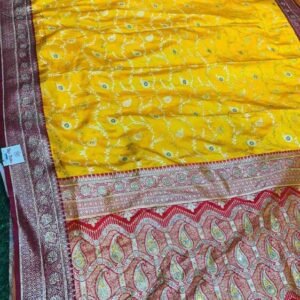 Premium quality Mashru Silk Saree With Jarkhan Stone Works & Blouse Piece.
