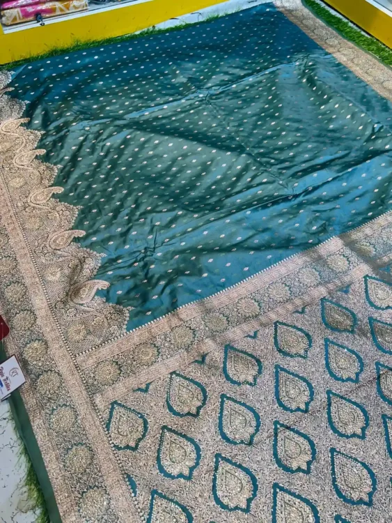 Premium quality Mashru Silk Saree in Pastel Colour With Jarkhan Stone Works & Blouse Piece.