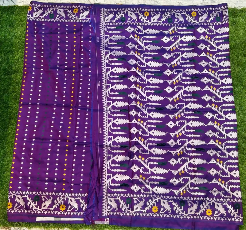 Soft quality Silk Saree in Jamdhani Works With Blouse Piece. - Image 3