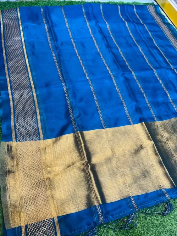 Soft quality Muslin Silk Saree With thread works & Blouse piece