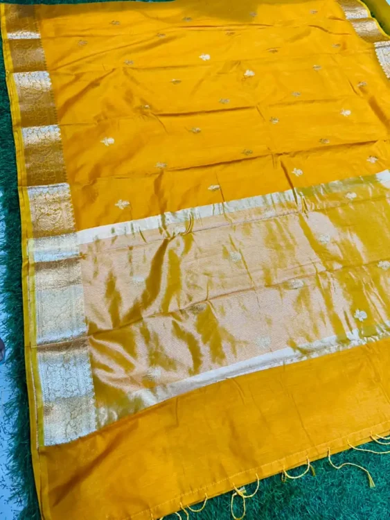 Soft quality Silk Saree With Blouse piece - Image 2