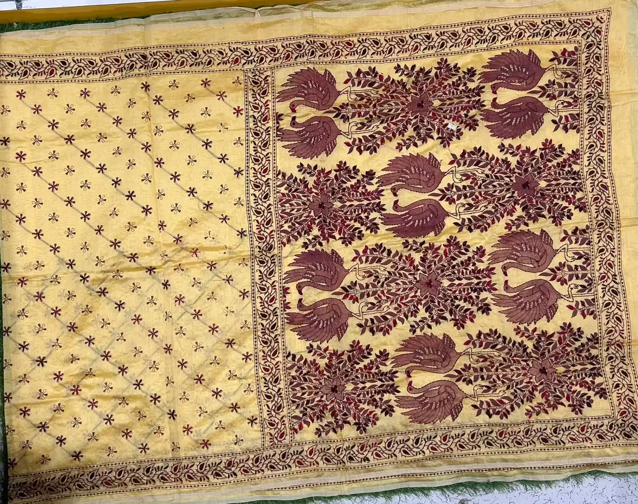 Premium quality Handloom Saree with Katha Stitch works & Blouse Piece. - Image 2