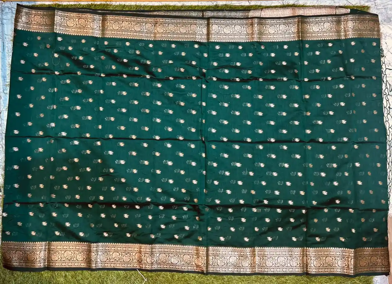 Soft quality Maheshwari Silk Saree With Blouse Piece. - Image 2