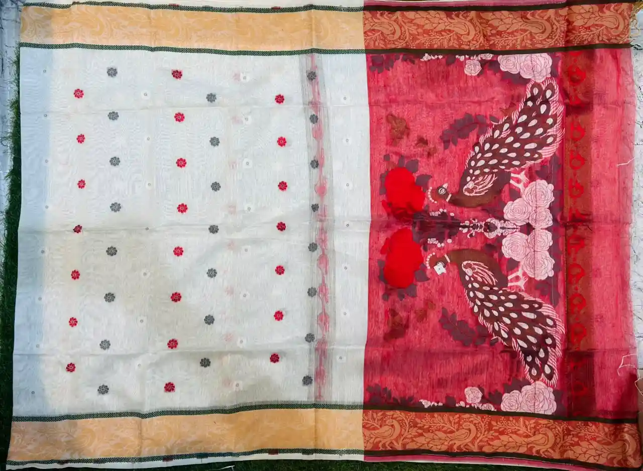 Premium quality Handloom Saree With Blouse Piece. - Image 2