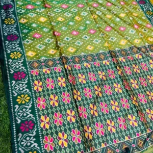 Soft quality Silk Saree With Mirror Works & Blouse Piece.