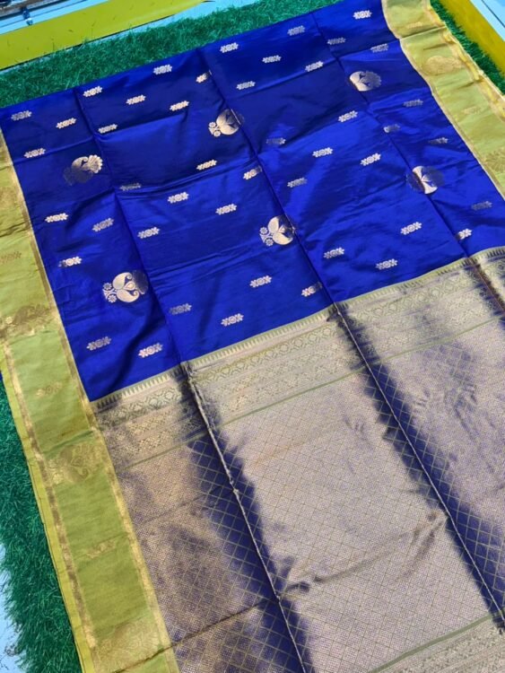Soft quality Silk Saree With Contrast Border & Blouse piece - Image 3