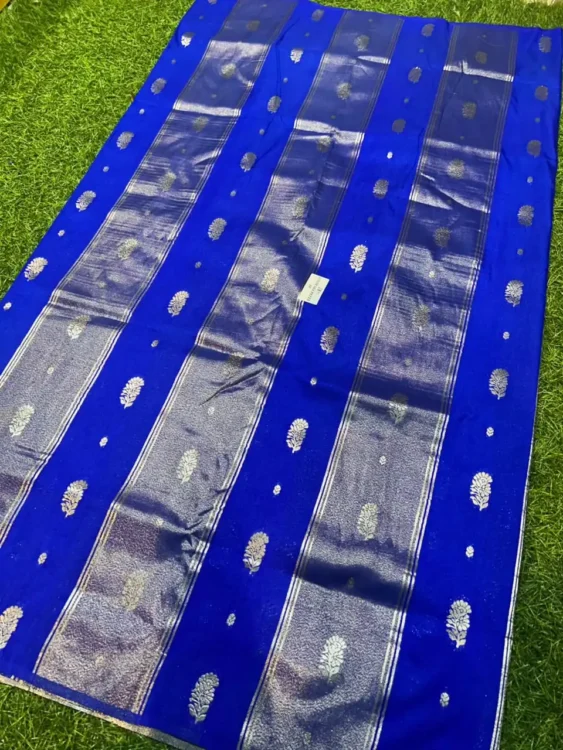 Premium quality Kanchi Silk Saree With Blouse Piece.