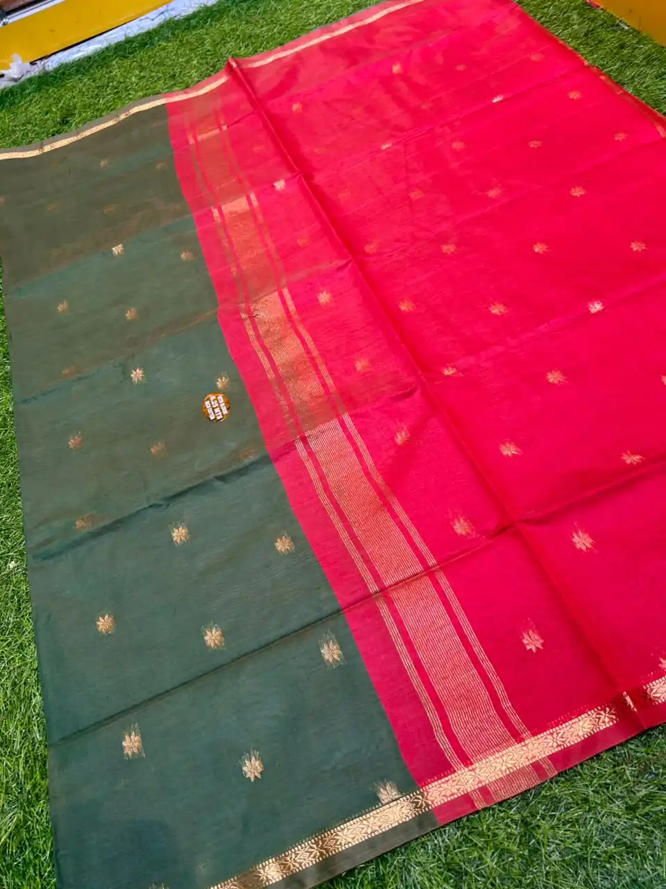 Soft quality Kerala cotton Saree in Prints works & Contarst Border With Blouse Piece.