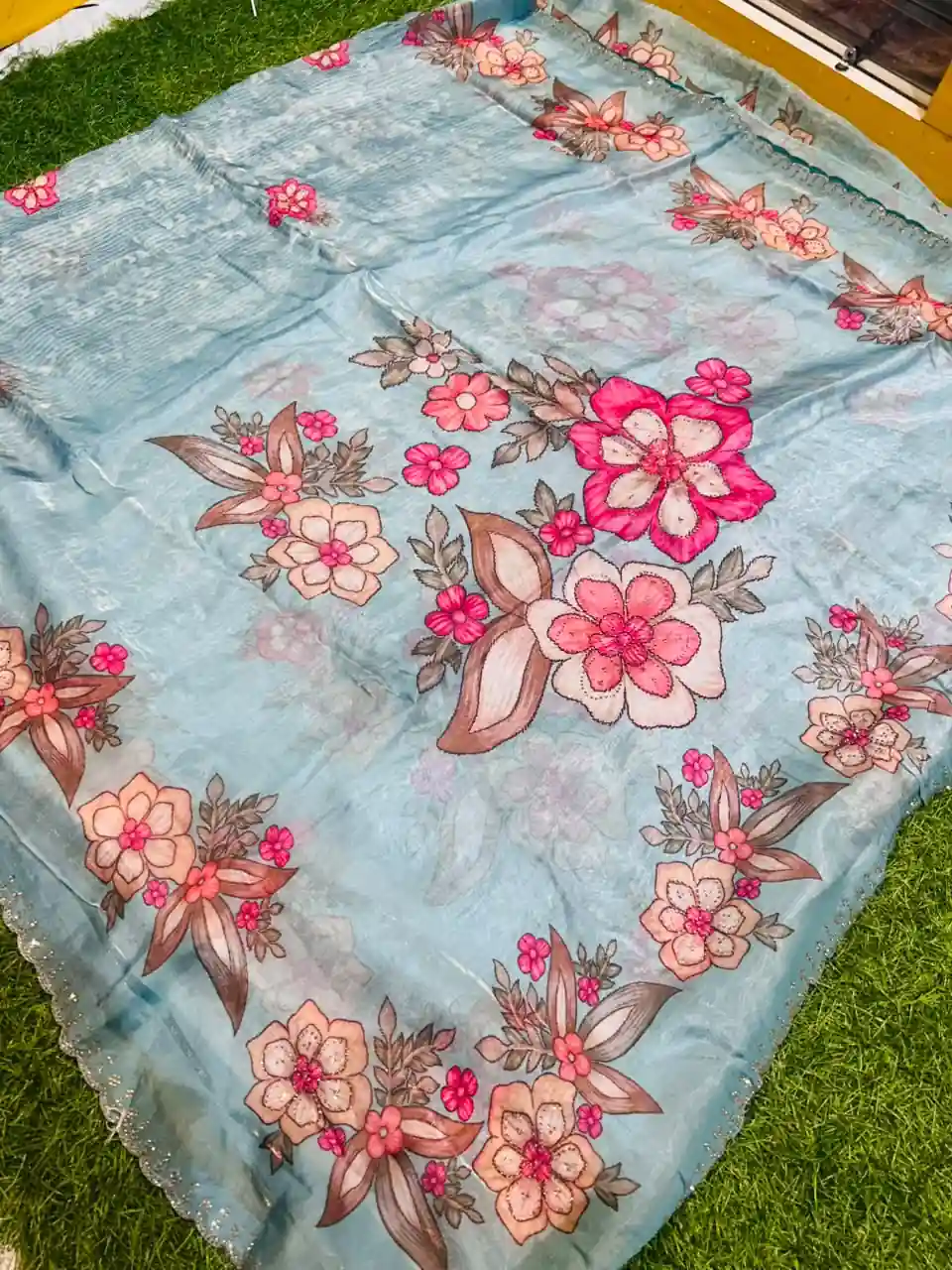 Premium quality Chinnon Party Wear Saree With Blouse piece