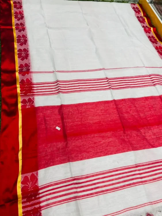 Soft quality Handloom Saree In Plain Body (white & Red ) With Blouse Piece.