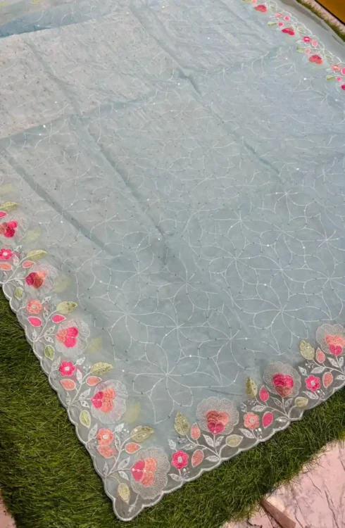 Soft quality Fendy Chiffon Party Wear Saree With Blouse piece - Image 3